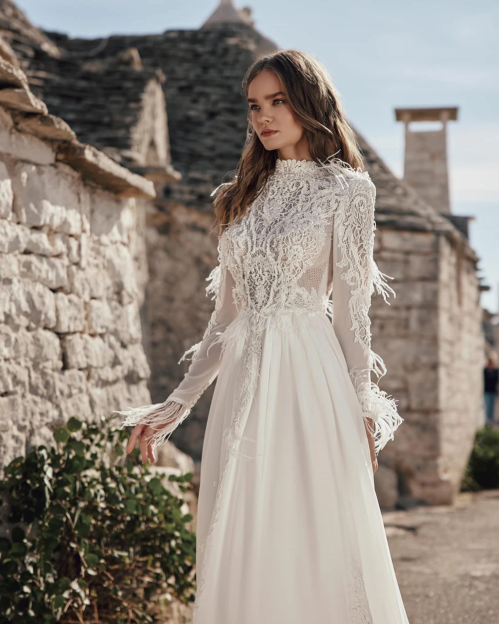 Customized Wedding Dresses for Woman A-line Feathers High Long Sleeve Elegant Bride Gown Lace Perspective robe de mariée فستان ح