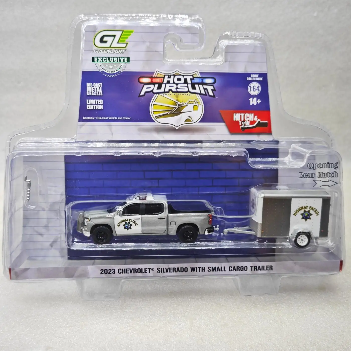 

Green Light 1:64 2023, Silverado и небольшой грузовой прицеп - Калифорния, шоссейный патруль, прозрачный плащ, миниатюрная модель автомобиля из сплава Ca