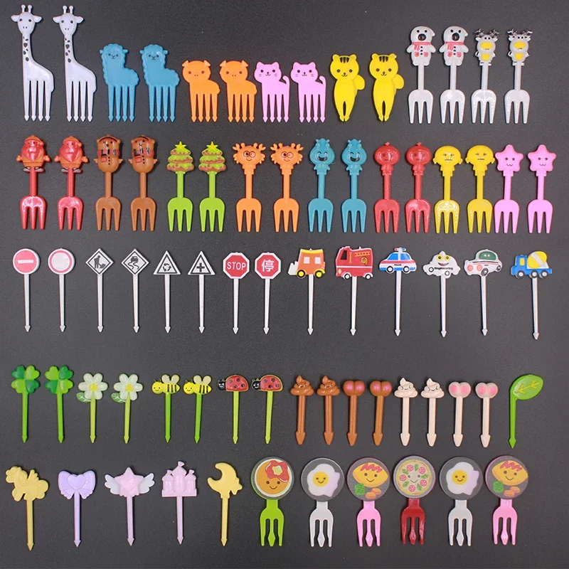 

Mini children cartoon animal fruit fork lunch bento accessories cake fork cute bear dessert fork household food grade material