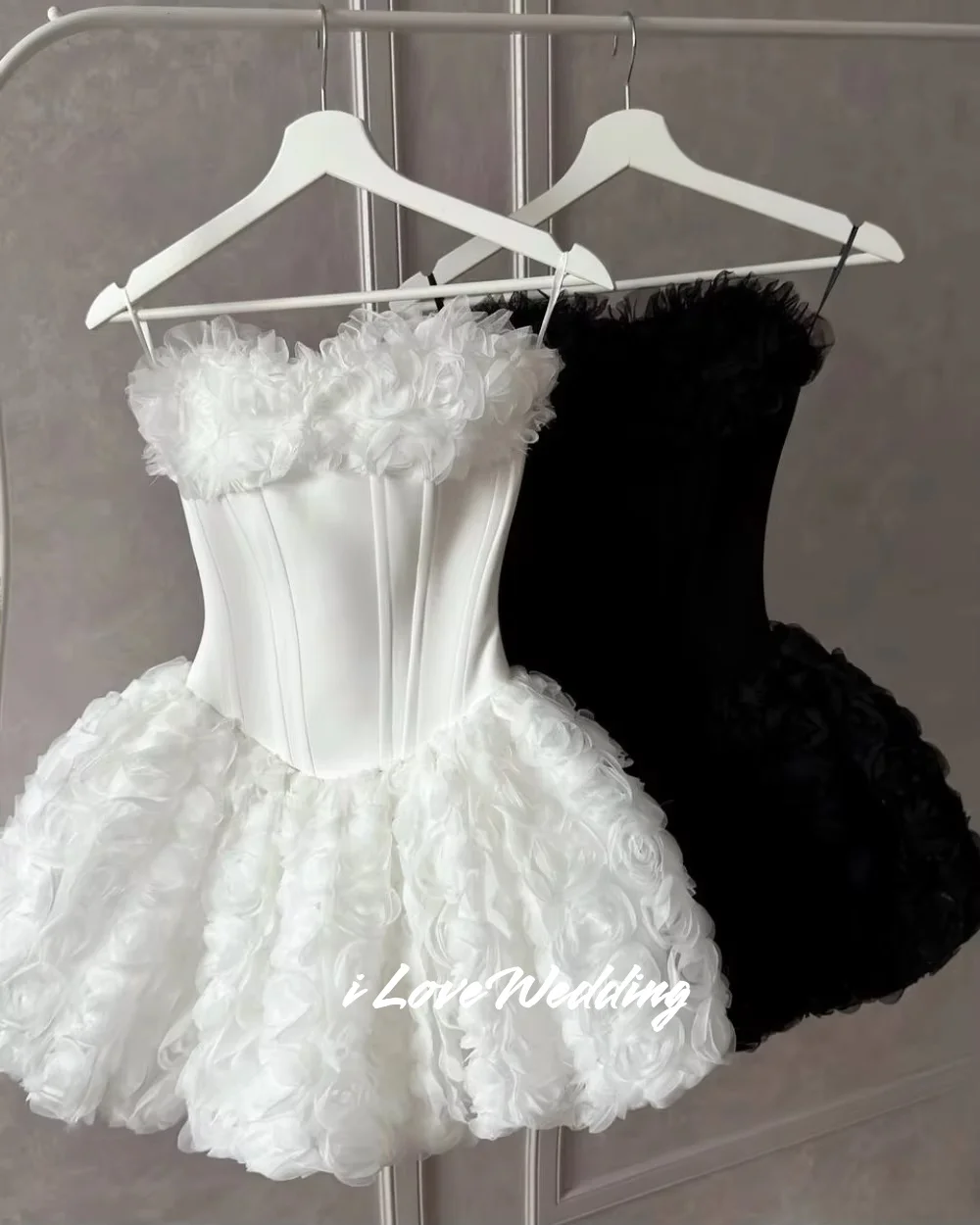 Blanc chérie Mini jupe courte 3D fleur sans manches robe de retour robe de fête d'anniversaire douce soirée formelle plissée personnalisée