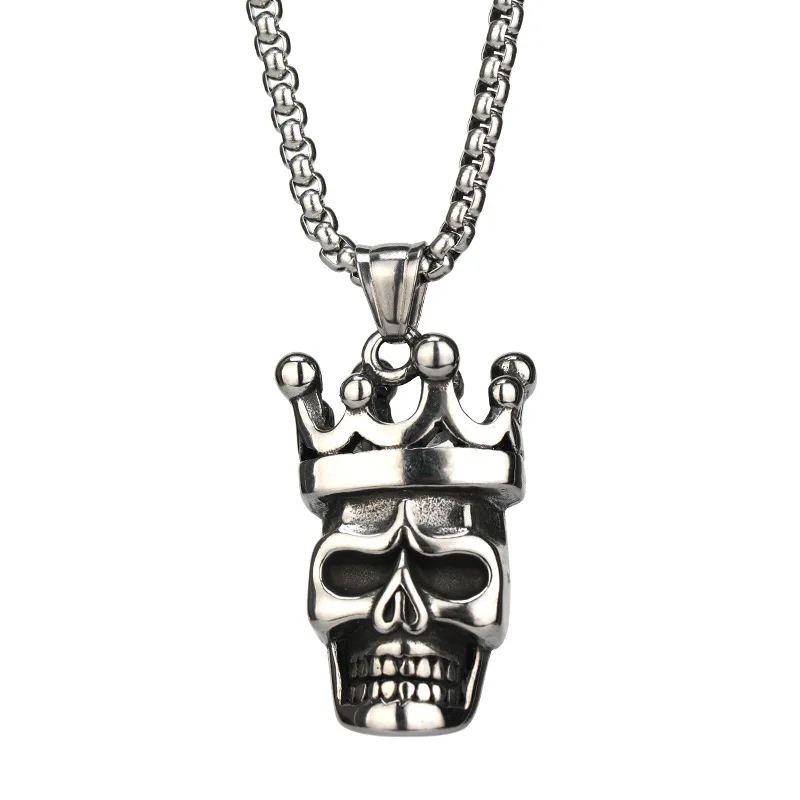 

A retro and fashionable trendy necklace, a personal hip-hop pendant necklace in punk style