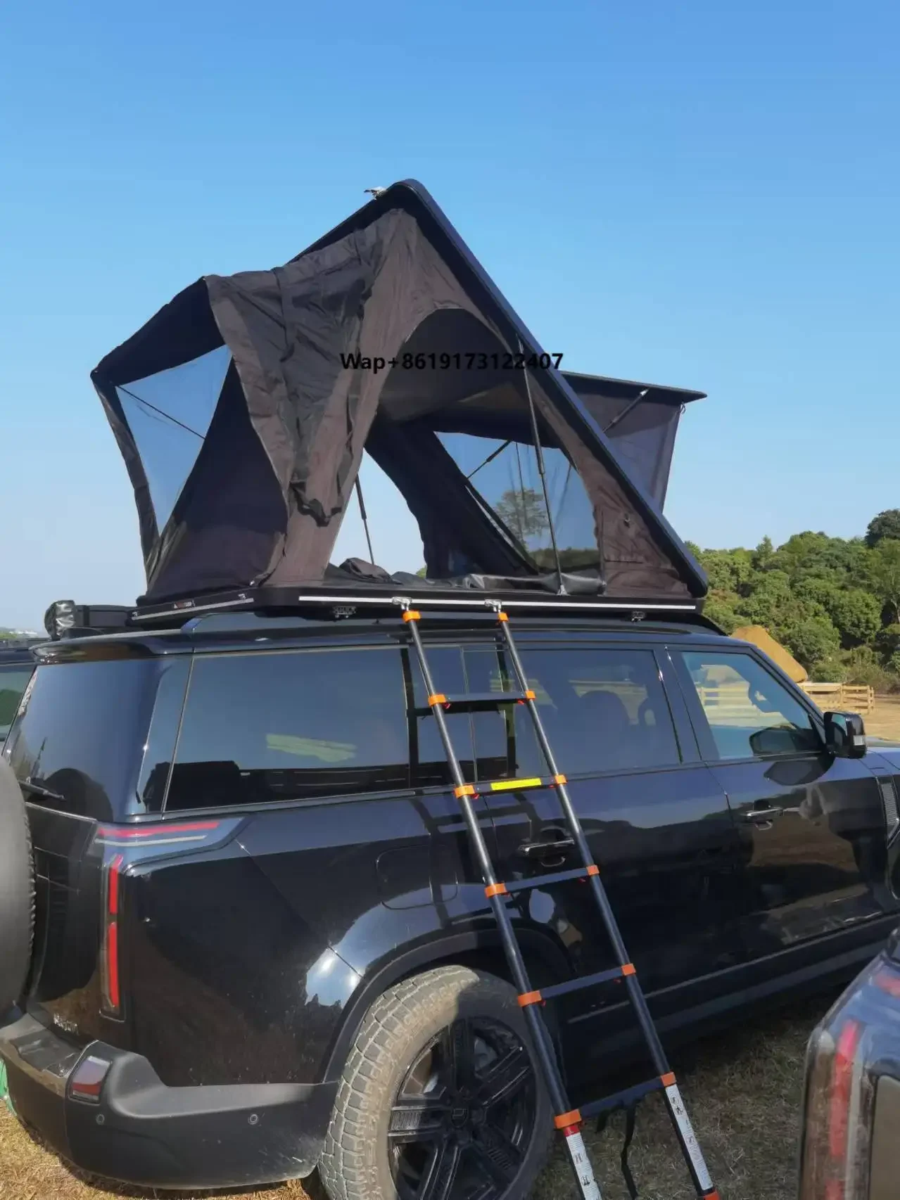 Smarcamp Oxford Fabric Roof Top Tent with Convenient Sunroof Entry