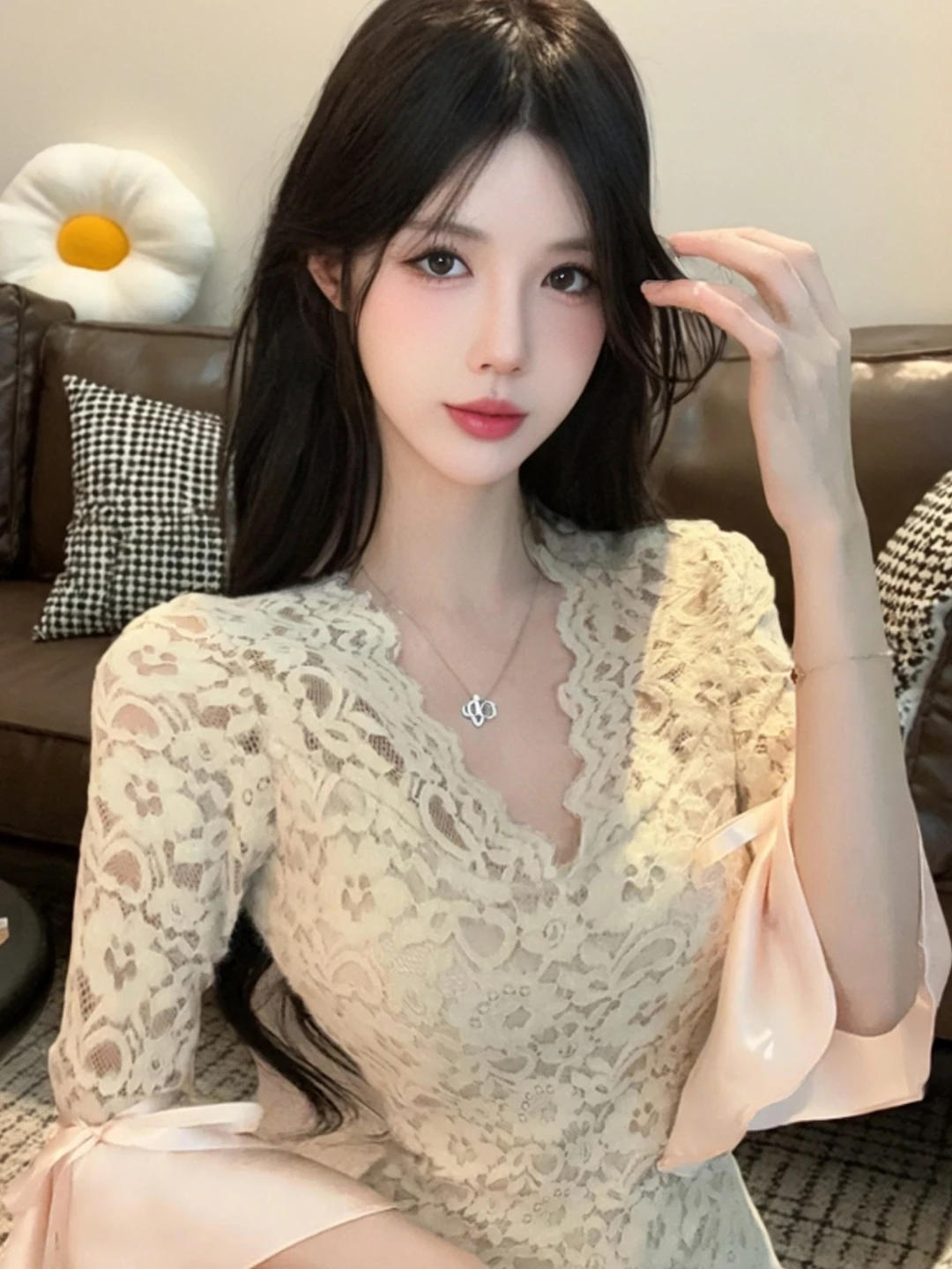 

French Style Lace Patchwork V-Neck Bell Sleeve Tie Dye Base Shirt Slimming Top for Women Skin-Friendly Breathable Long Sleeve