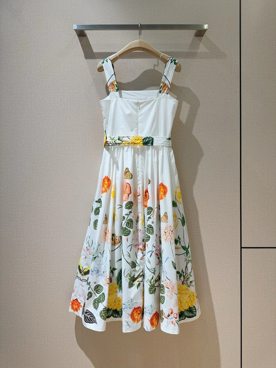 女性のための夏のファッション休暇スタイルのプリントノースリーブキャミソールドレス