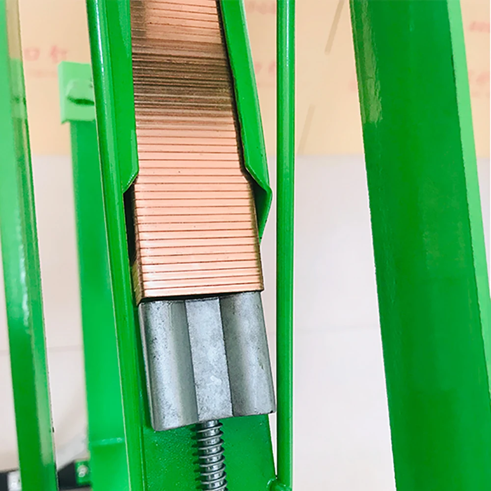 Carton Binding Machine Corrugated Box Stitcher Sealing Machine Carton Foot-operated Stapler