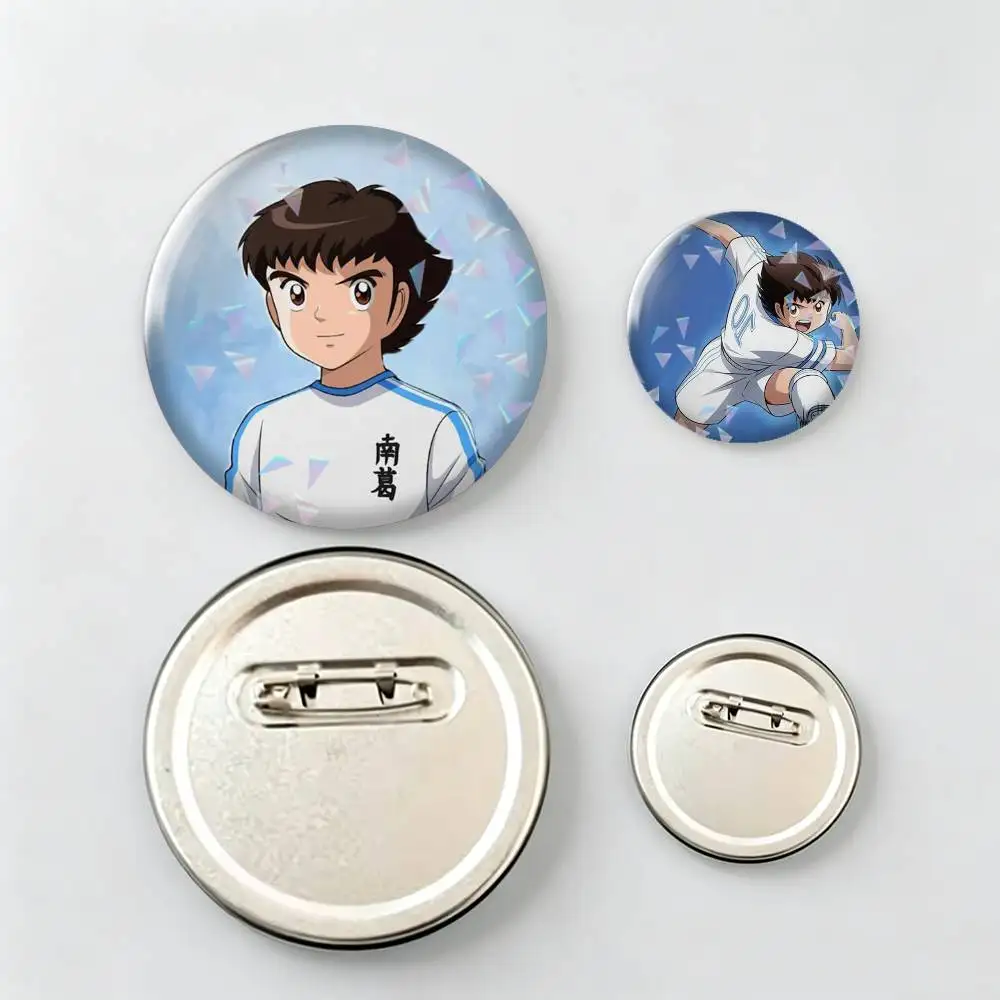 Captain T-Tsubasa Anime-e Brooch Metal Badge Brooch, Fashion Decorative Pins for Hat Bag Clothing Decoration Gift,Souvenir.