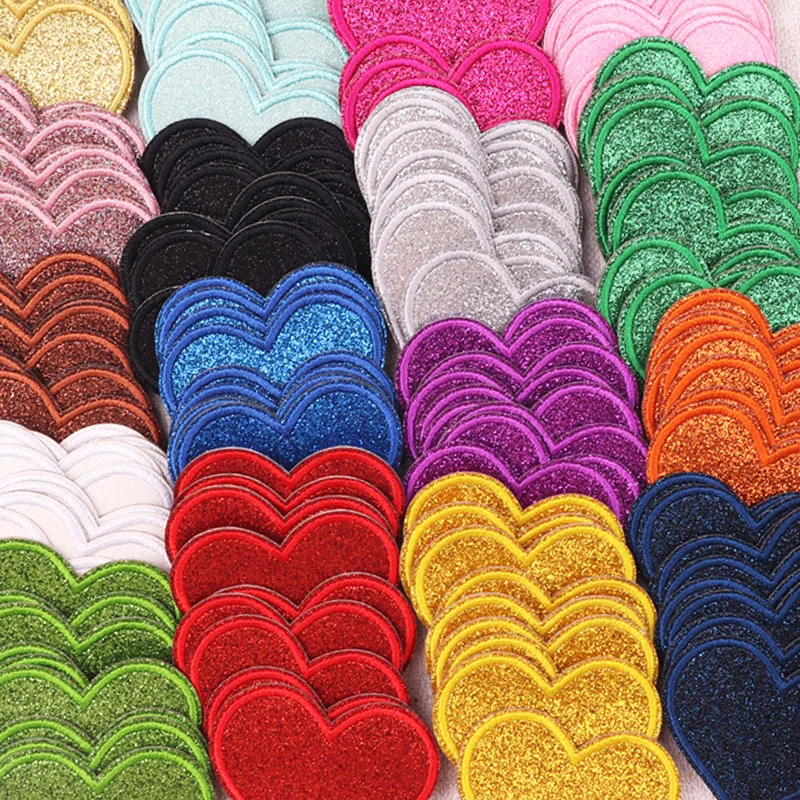 10 Stück Großhandel Glitzer-Herz-Aufnäher, bestickte Aufnäher zum Aufbügeln auf Kleidung, bunte Glitzer-Aufnäher für Kleidung, DIY