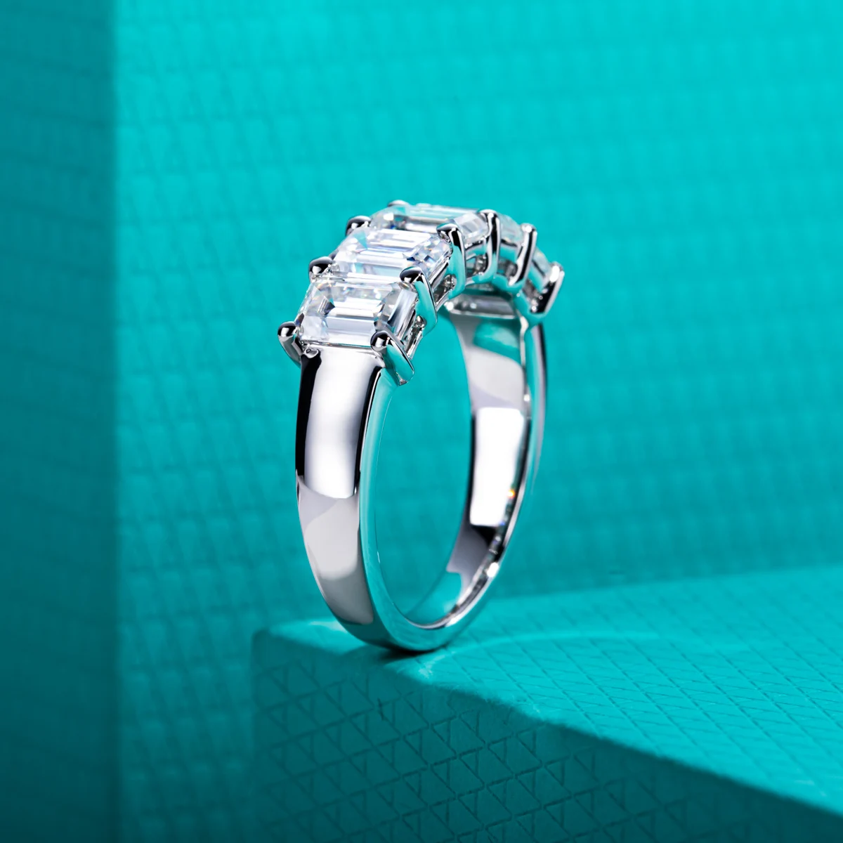 AnuJewel 0.6ct 3cttw Emerald Cut Moissanite Wedding Band Ring 925 Sterling Silver D Color Moissanites Promise Ring for Women