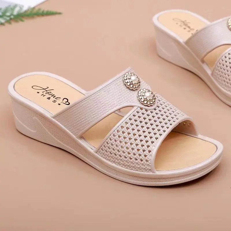 2024 New Women\'s Summer One Word Wedges Slippers Soft Sole Non Slip Anti odor Home Slippers Outdoor Casual Slippers