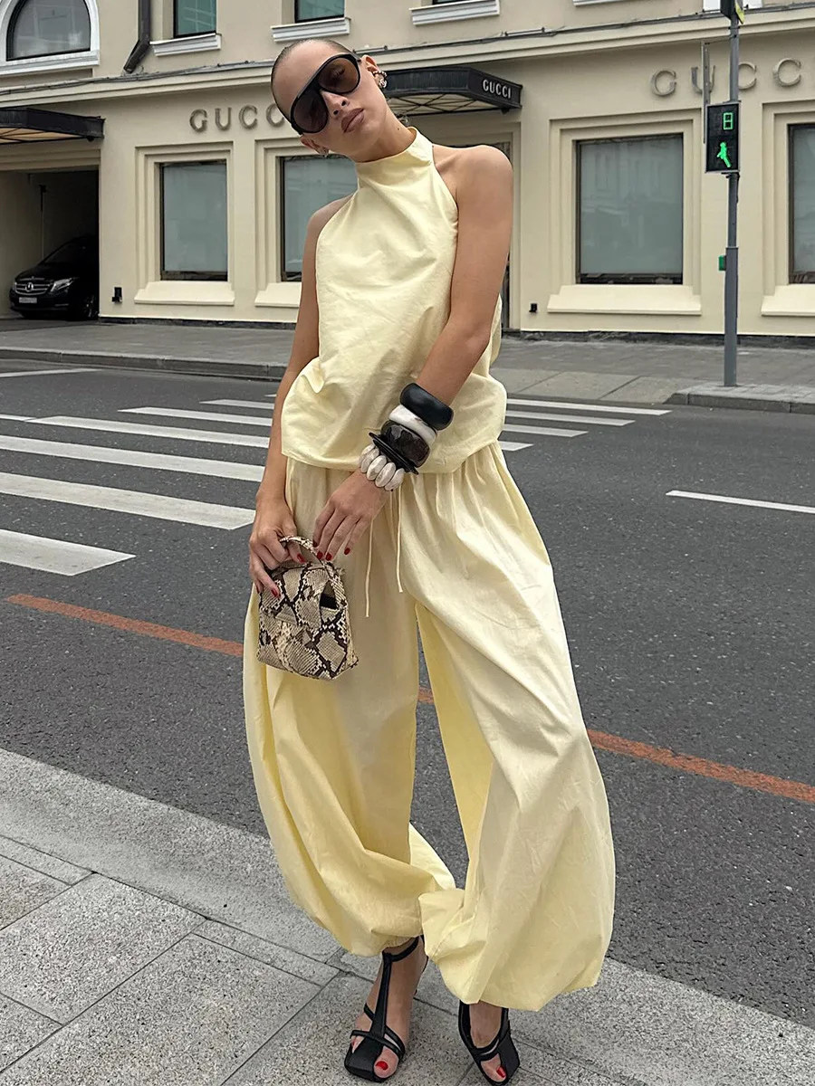 Bornlands 2026 Spring and Summer Set Sleeveless Hanging Neck Bareback Top with Strap Lantern Pants Two Piece Set
