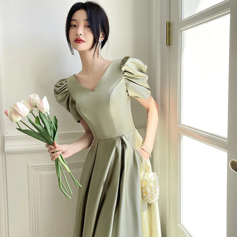 Green Bridesmaid Dresses 2022 New Luxury Satin Elegant Square Neck Short Sleeves Backless A-Line for Wedding Party Girls