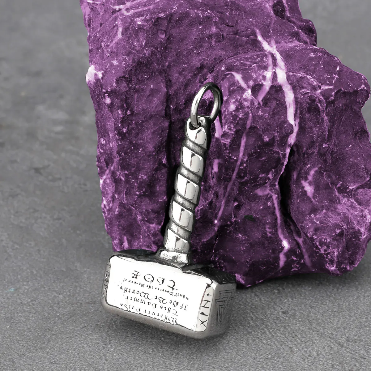 الفولاذ المقاوم للصدأ الشمال فايكنغ ثور المطرقة قلادة الرجال فالكنوت رون تميمة موضة خمر قلادة قلادة حلية مجوهرات