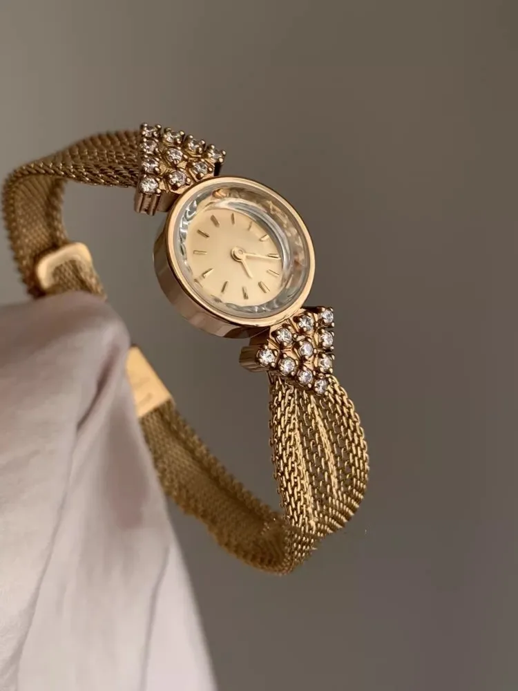 Vintage Golden Round Women Quartz Watch Weaving Design Diamonds Elegant Office Ladies Wrist Watches