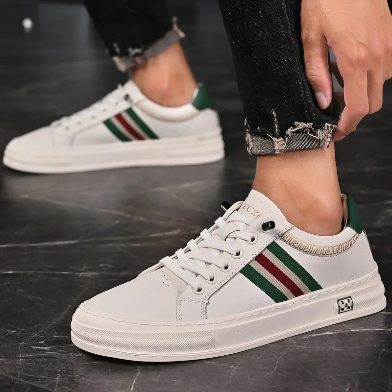 

2024 Men White Shoes Leather Casual Sneakers Trend Platform Shoes Comfortable Vulcanized Shoes for Men White Tenis Masculinos