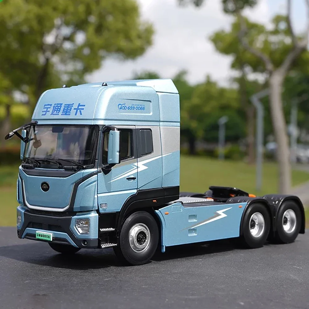 Die-cast 1:24 Scale Yutong Heavy Truck Pure Electric Tractor Alloy Car Model Static Collection Children Hobby Toys Gift Display