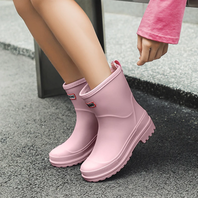 Water Boots for Woman for Rain Rubber Shoes Waterproof Galoshes Garden Working Fishing Ankle Chunky Rainboots Kitchen Shoes