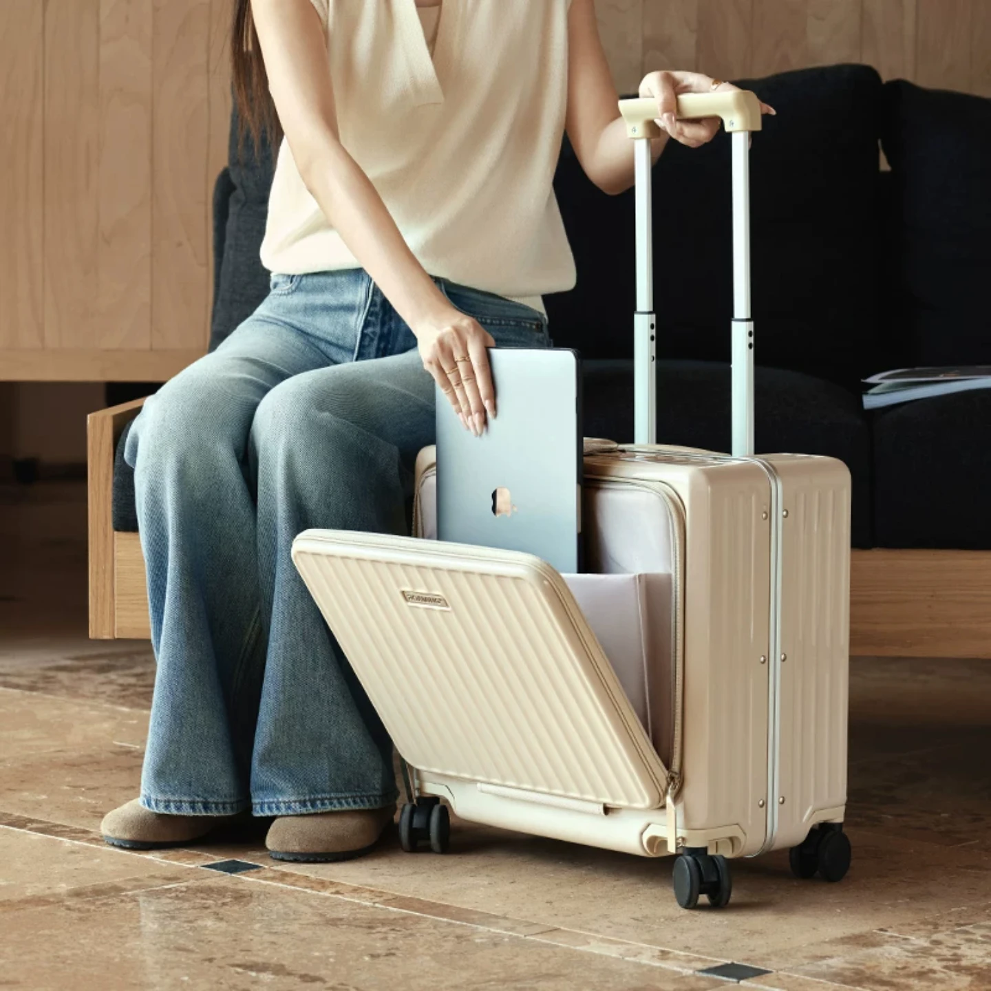 Multifunctional 18 Inch Carry‑On Travel Suitcase, Front‑Opening Aluminum Frame Trolley Luggage Unisex Hard Shell Case With Combi