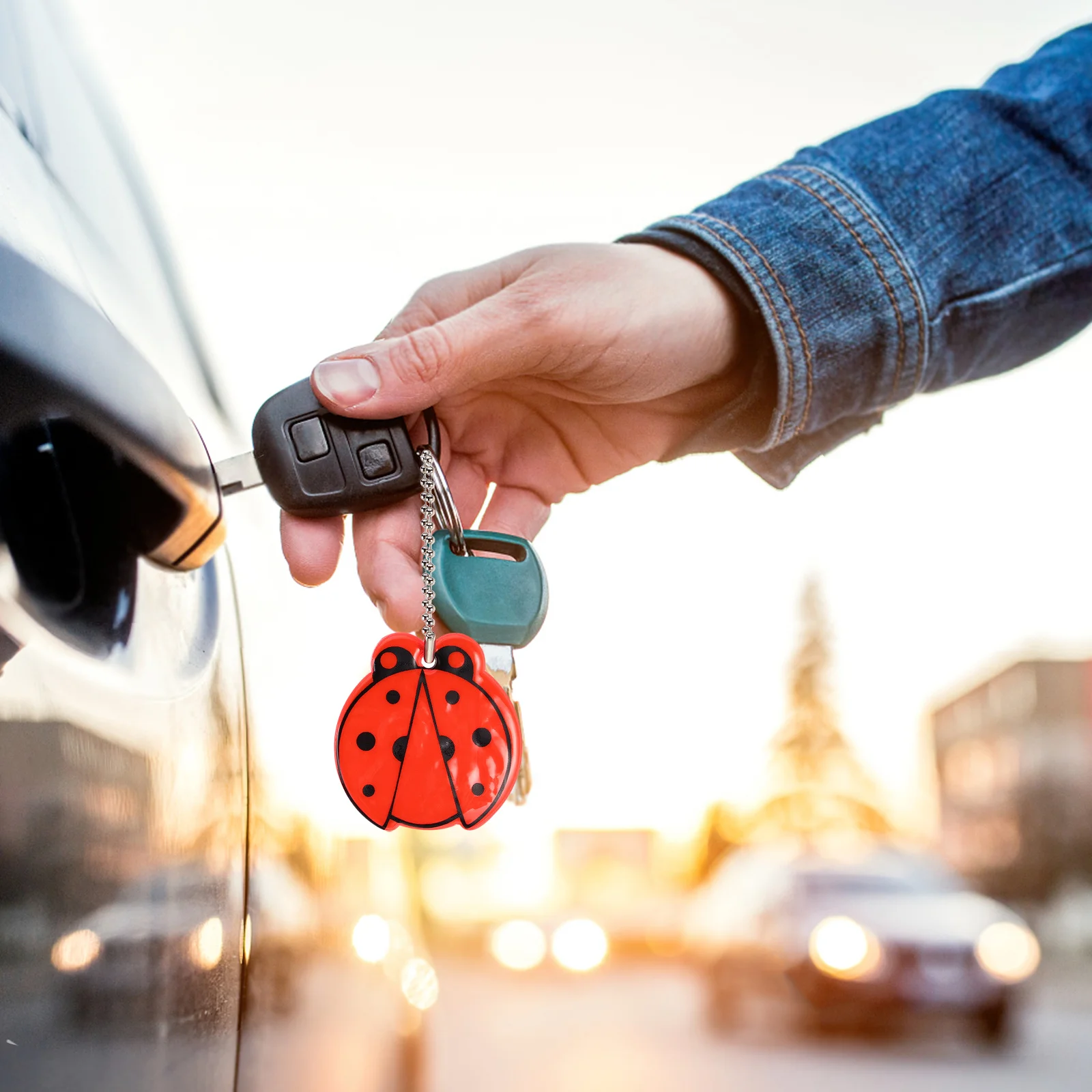 

12Pcs Ladybug Reflective Pendant Creative Bag Keychain Backpack Safety Reflector Charm Decorative Hanging for Purse