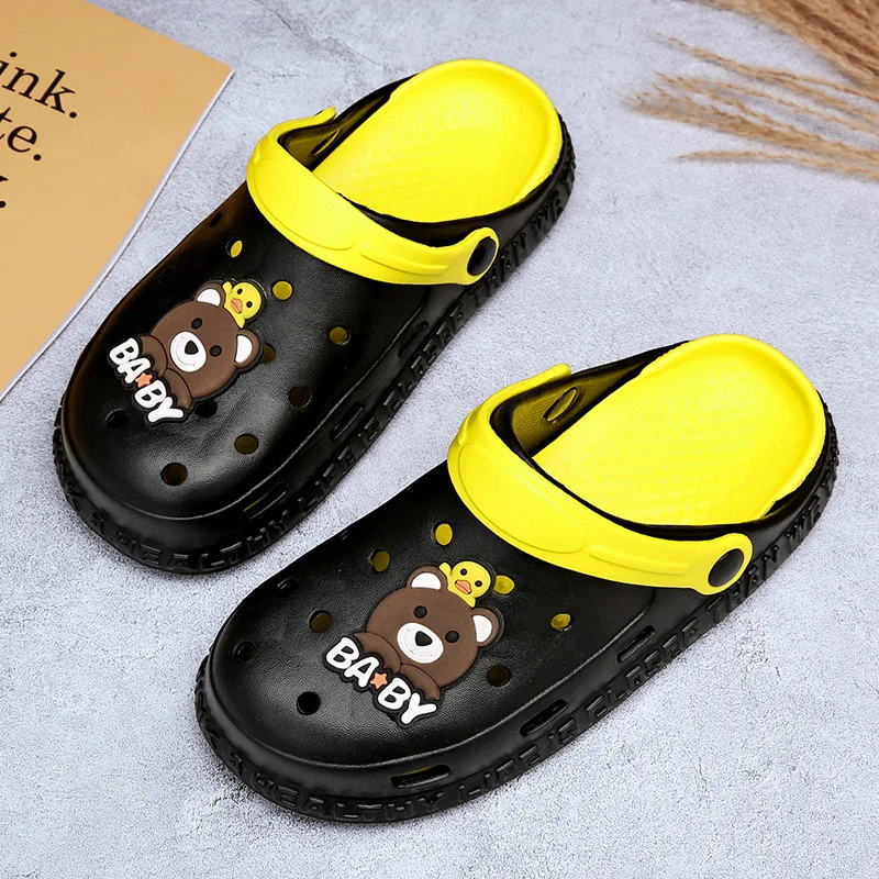 Children's Summer Hole EVA Sandals Children's Anti-Slip Slippers Fashion Casual Outdoor Cartoon Cute Soft Soled Slippers