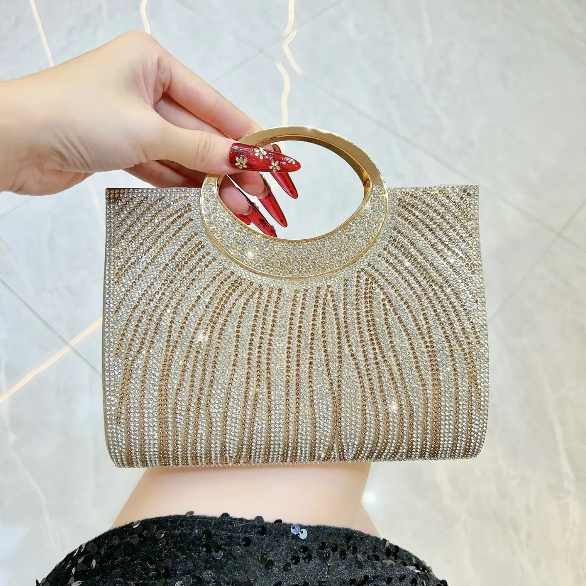 

2026 New Fashion Evening Bag, Sparkling Diamond Striped Wedding Bridesmaid Bag, Evening Party Bag, Dress Bag, Shoulder Bag
