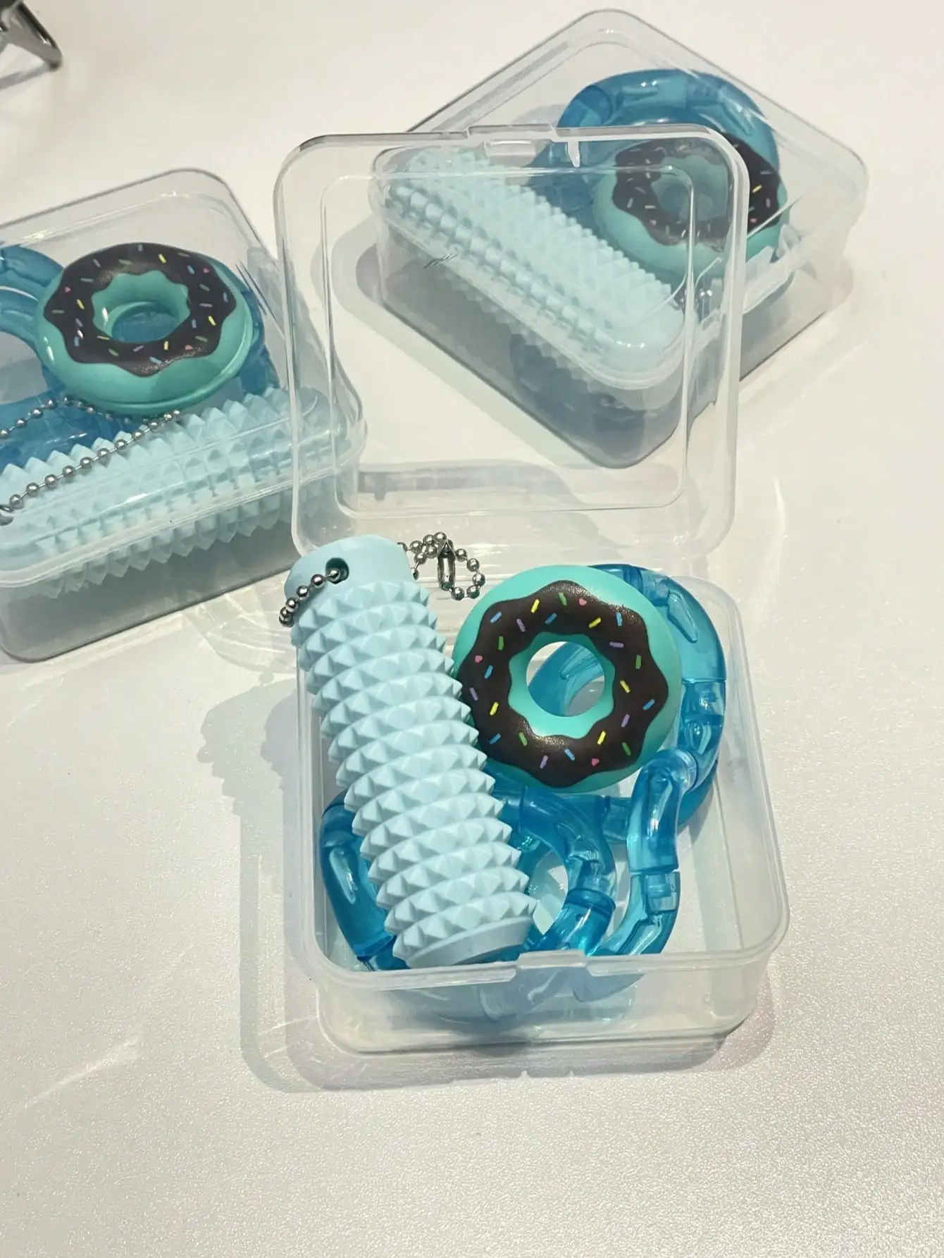 

1 Set Of Stress Relief Toys, Including Twist Toy, Finger Slider, And Sensory Massager, Made Of ABS Material, Suitable For Office, Travel, Easter, Basket Filler, Unique Friend Gift