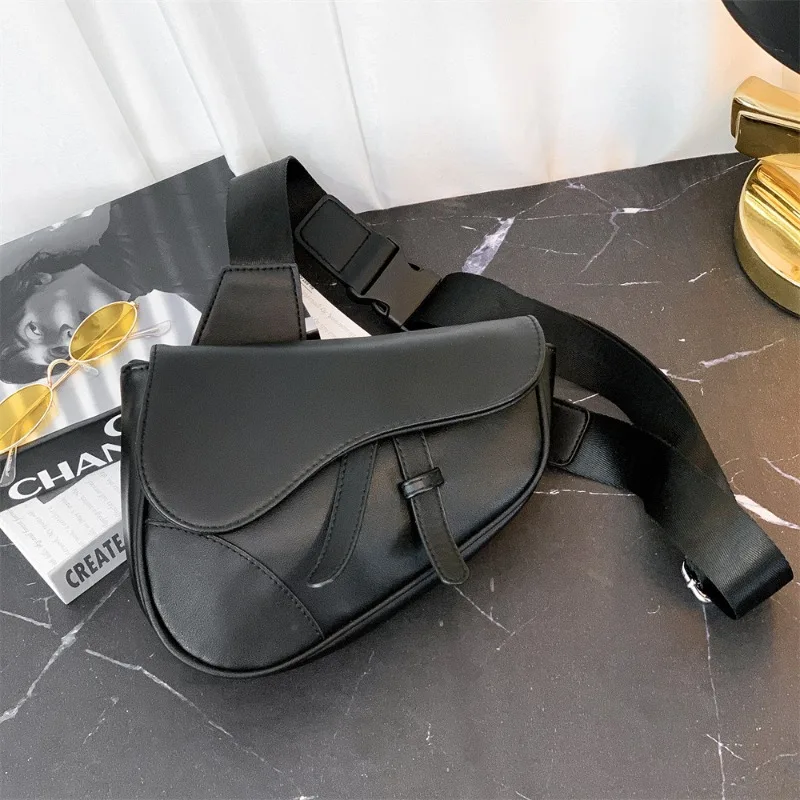 

Fashion Shoulder Bags Men Saddle Crossbody Bags Luxury Chest Bag Mens PU Leather Crossbody Chest Bag Male Anti-theft Waist Pack