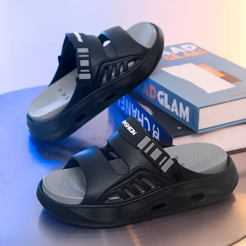 A pair of children's adjustable strap thick slide sandals, hollow breathable EVA anti-slip summer shoes NK-2591-0