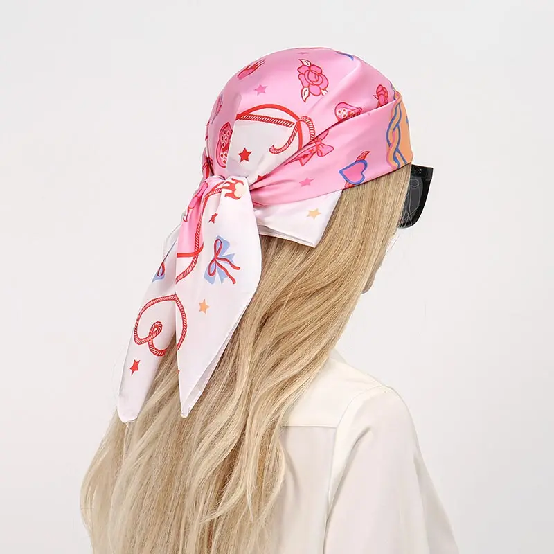 2025 موضة جديدة 70x70 سنتيمتر المرأة وشاح سيدا بيزلي الطباعة Cachecol ساحة الزخرفية باندا Pescoco Luxa Banda Design