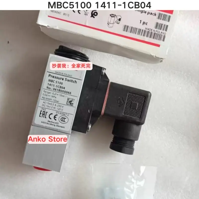 

Brand-new MBC5100 1411-1CB04 061B0000066 Temperature Control Switch