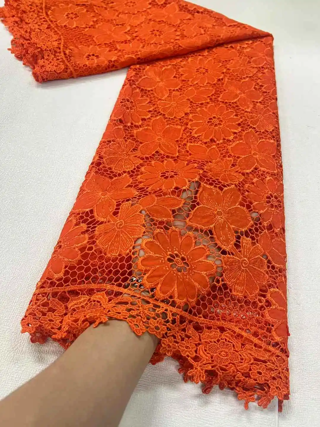 Tessuto di pizzo guipure africano nero 2025 Pizzo di alta qualità Cavo guipure nigeriano Pizzo francese per cucire abiti da festa di nozze