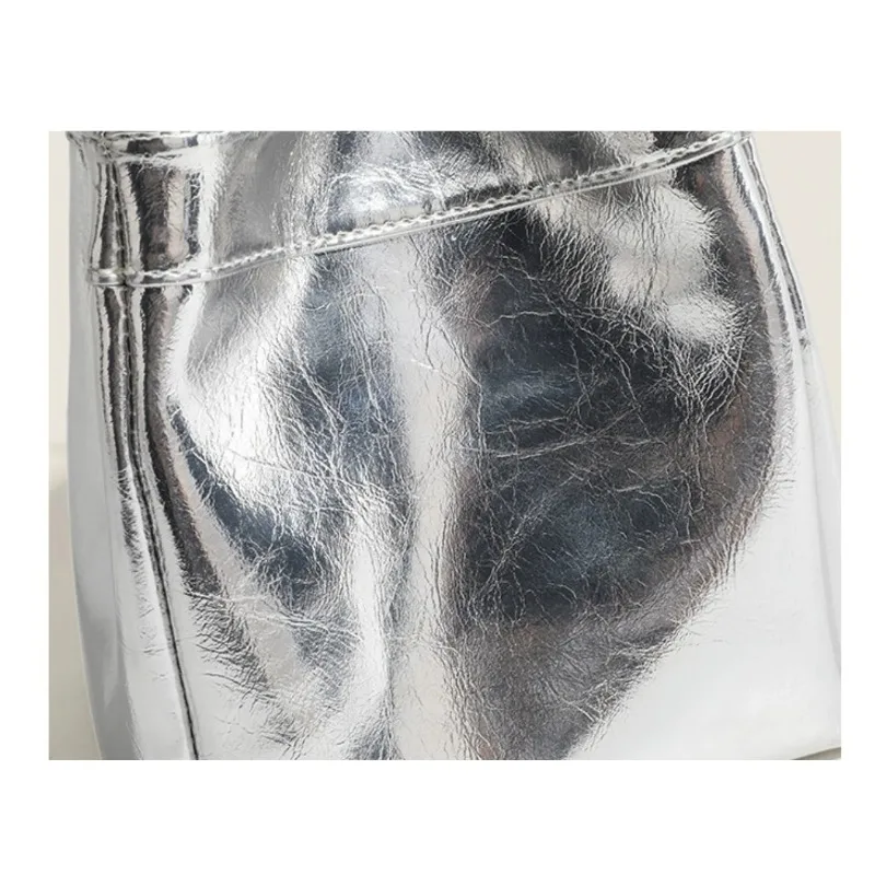 Funkelnde Silberne Mini-Eimertasche Glitzernde PU-Tasche mit Kordelzug Multifunktionale Umhängetasche mit Geldbörse für Damen Alltäglicher Gebrauch – Detail 4