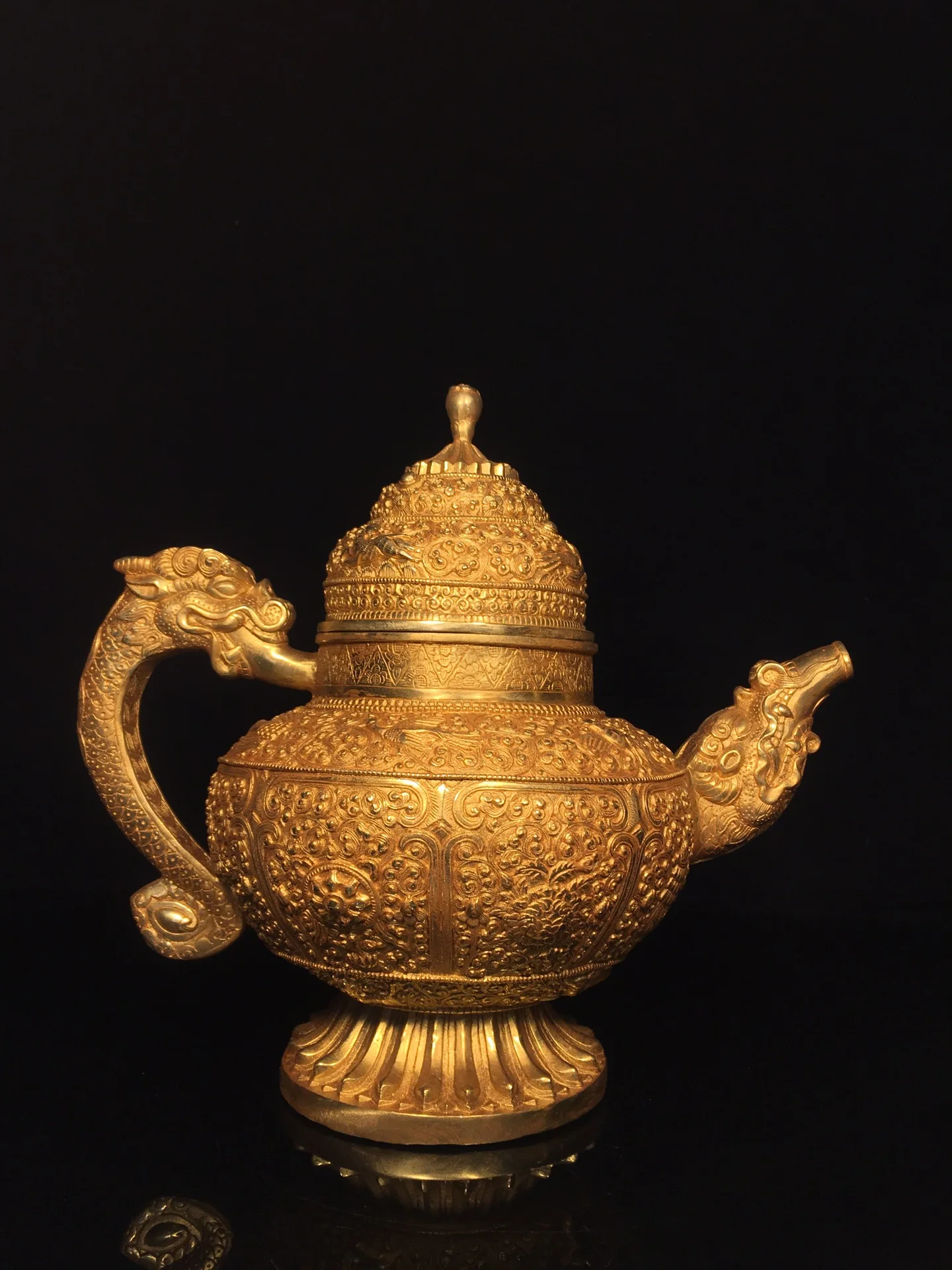 

13"Tibetan Temple Collection Old Bronze Gilding Cinnabar Eight Treasure Patterns Dragon Handle Teapot Flagon Town house Exorcism