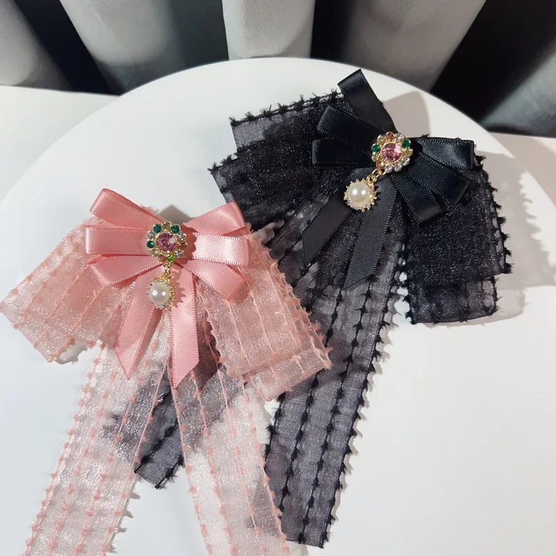 New Arrival Ribbon Bow Brooches for Women Elegant Chiffon Pearl Rhinestone Bow Tie Shirt Collar Pin Fashion Jewelry Accessories