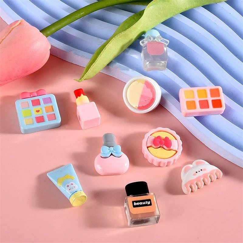 2 stks/zak poppenhuis speelgoed miniatuur simulatie cosmetische lippenstift oogschaduw parfum poppenhuis make-up scène accessoire DIY materialen