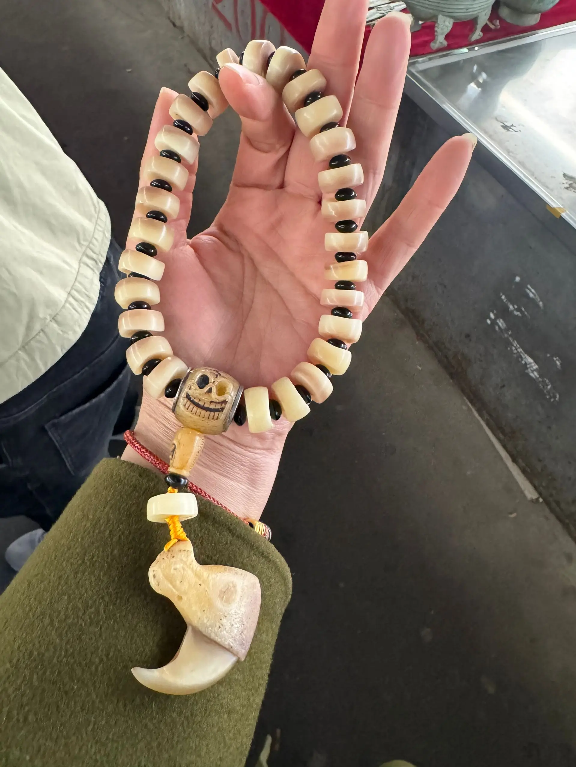 Natural camel bone single circle chicken oil yellow separated bead men's and women's Tibetan cultural and toy bracelet