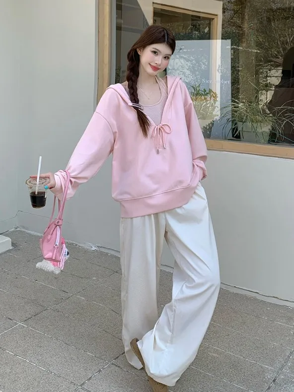 

Комплект в стиле Lazy Style больших размеров: новая весенняя коллекция, полосатый топ с завязками на шее и длинными рукавами, повседневные брюки, модный женский комплект