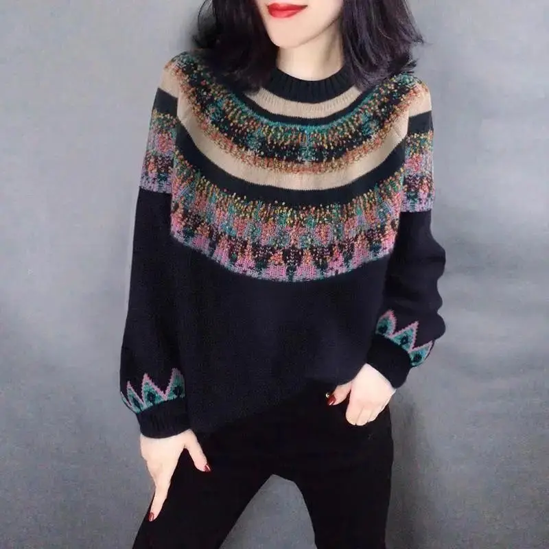 Round neck black knitted sweater winter new casual ethnic style versatile sweater for women