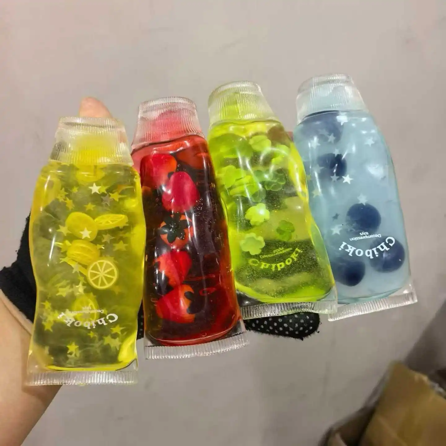 New simulated toothpaste pinch music decompression toy slow rebound fruit star fake water feeling decompression toy