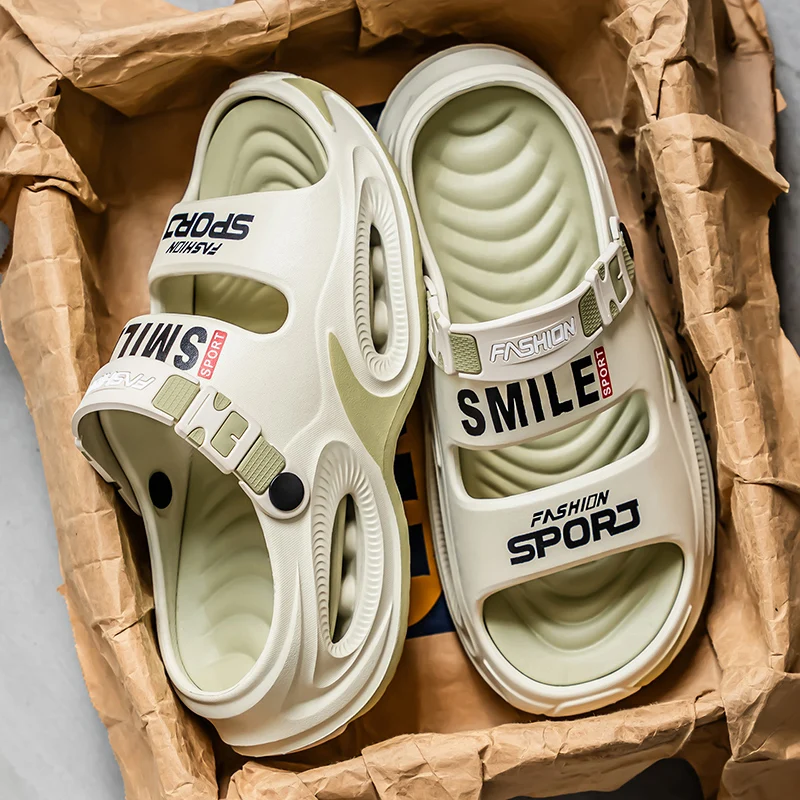 Summer New Men's Outdoor Slippers Beach Sandals Comfortable Soft Slides Clogs Men Casual Shoes Garden Shoes Male Beach Slippers view 3