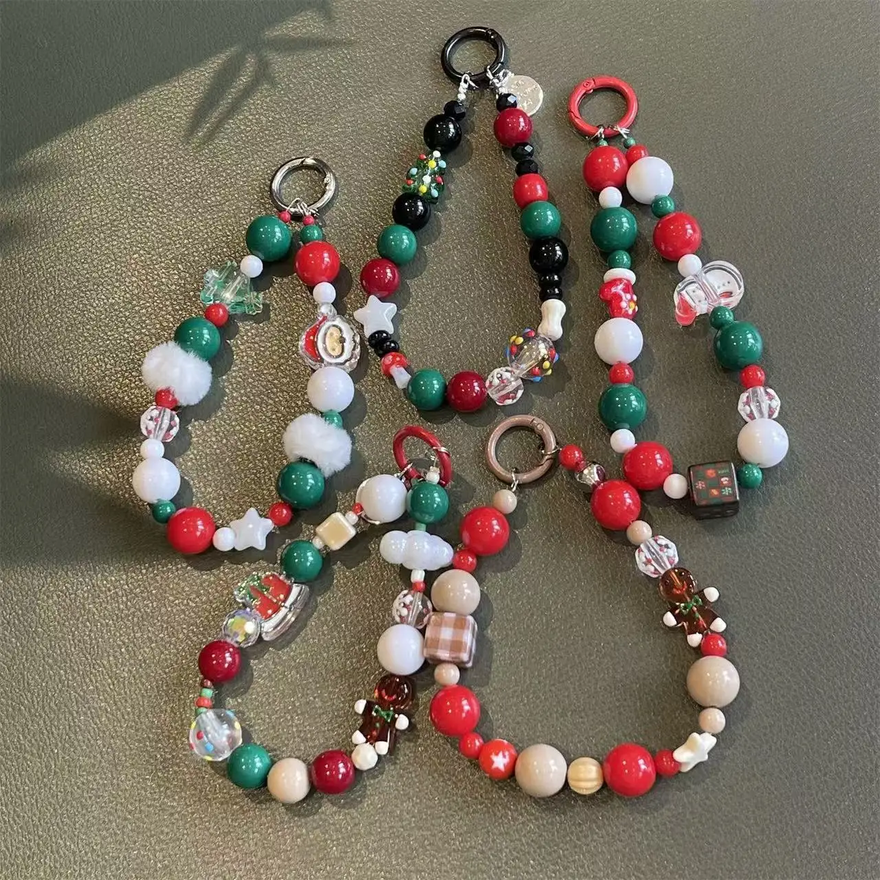 

Cute Christmas Phone Chain Pendant Wrist Strap Anti-lost Lanyard Festival For iPhone Decorative Strap Bracelet Phone Accessories