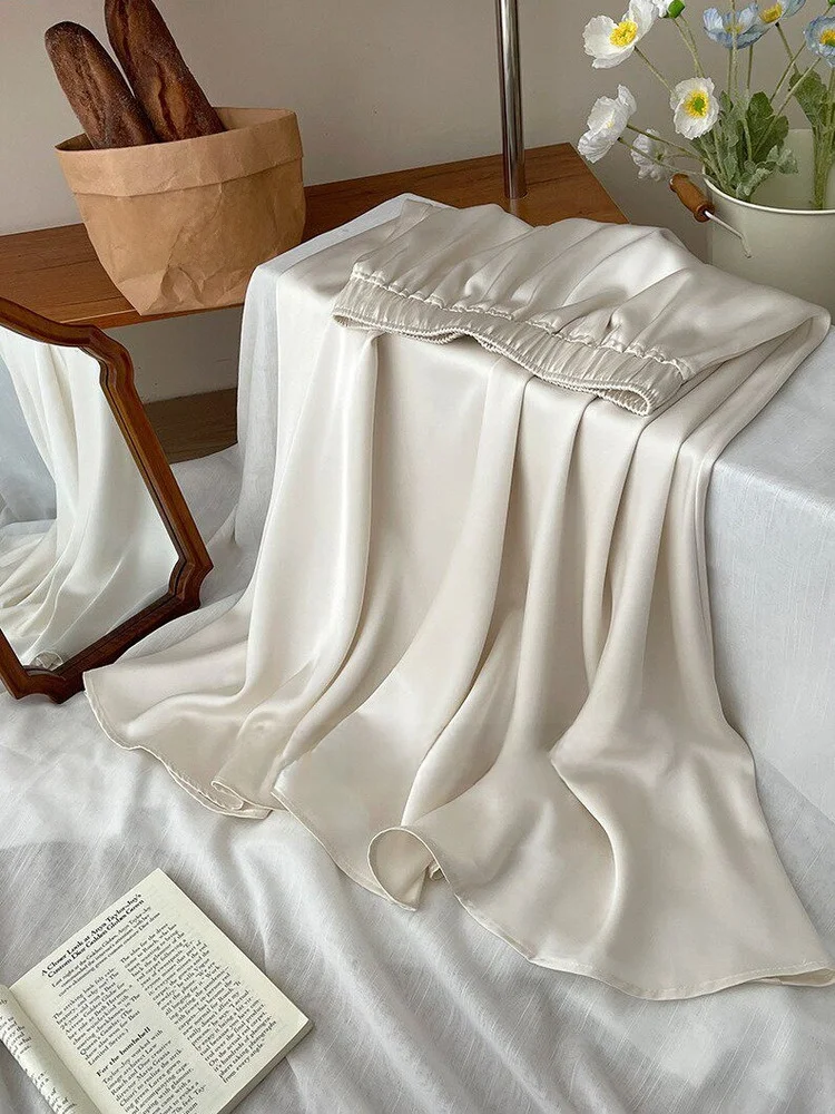 2026 Summer Women's French Vintage  Apricot Satin Large HemHigh-end Drapey Vacation Style A-line Skirt