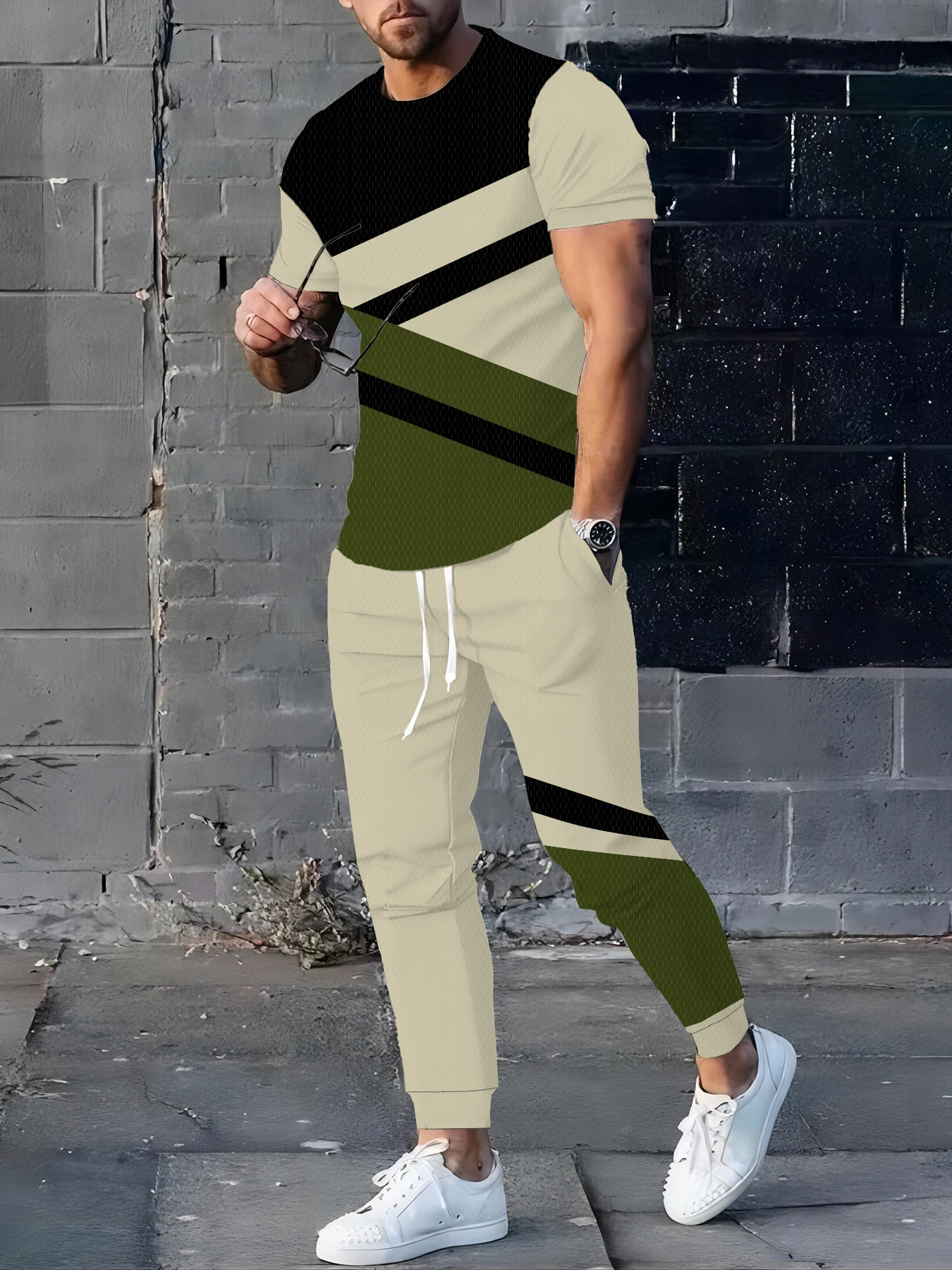 

A Simple Three-tone Men's Casual Round-neck Autumn Long Pants Set Of 2 Pieces, A Loose And Casual Men's Set From The Streets Of