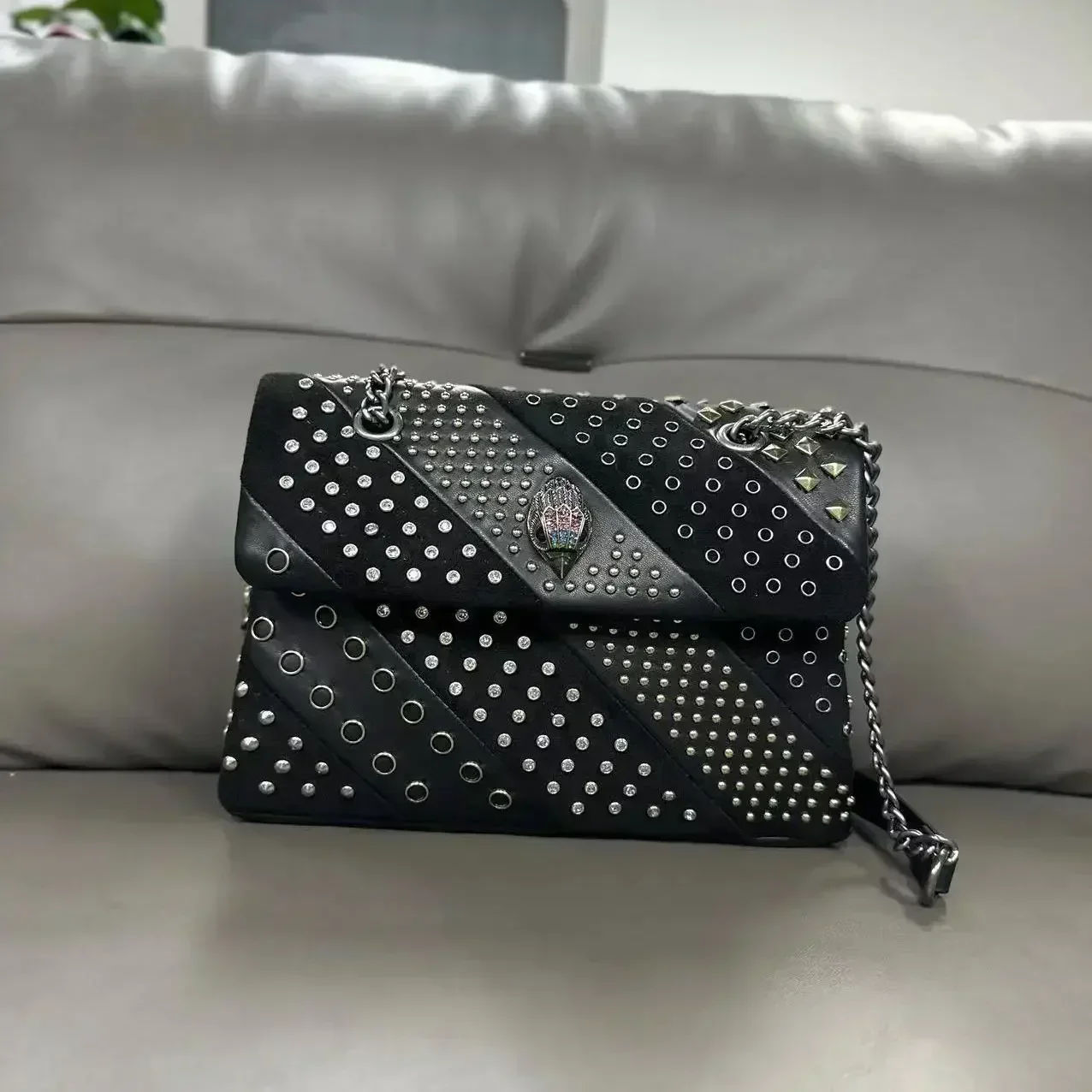 Heart kurt Geiger Rainbow Bags Classic Fashion Rivet Versatile Shoulder Crossbody Chain Dinner Bag Retro New Splicing Black