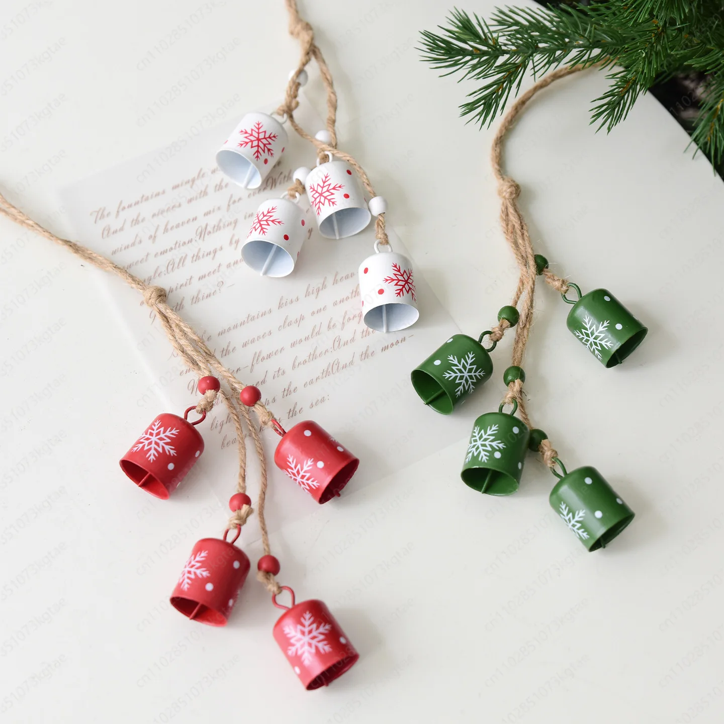 New Christmas wrought iron snowflake bell string can ring decoration hanging string Christmas tree pendant Christmas decoration