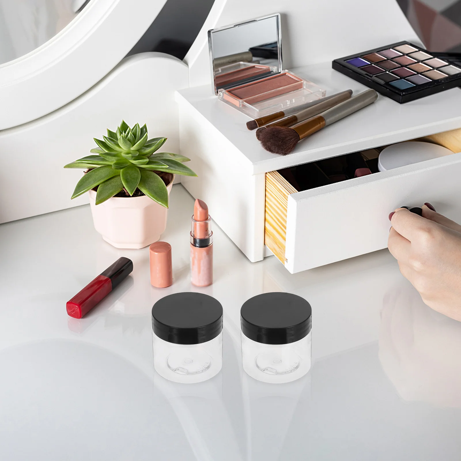 

8 pcs Empty Bottles Clear Small Plastic Jars With Lids For Travel Face Cream Storage Refillable Transparent Round