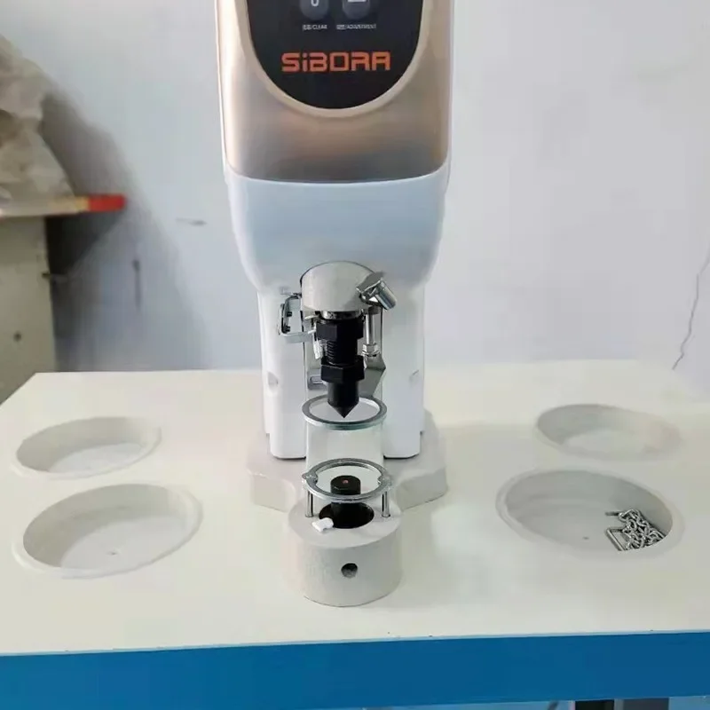 Punching buckle machine, no hand damage nailing machine, four-in-one buckle hardware buckle punching machine y