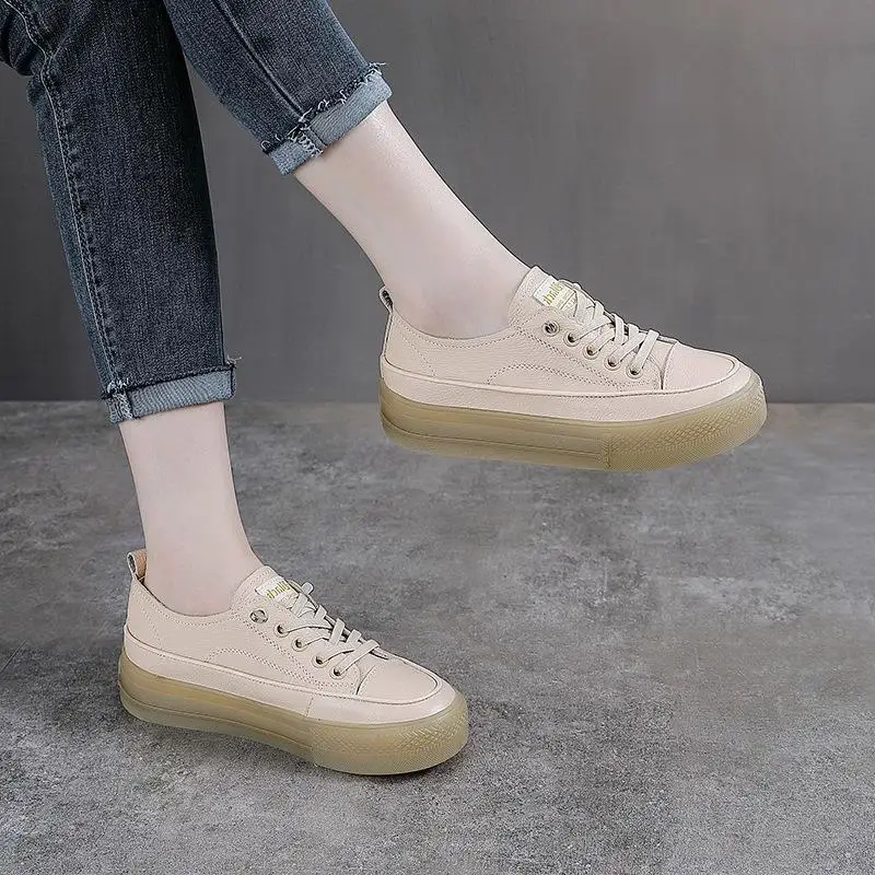 

Leather Flat Shoes Casual Sports Shoes Head Layer Cowhide Versatile Shoes Comfortable Flats round Toe mid HeelTPR Outsole