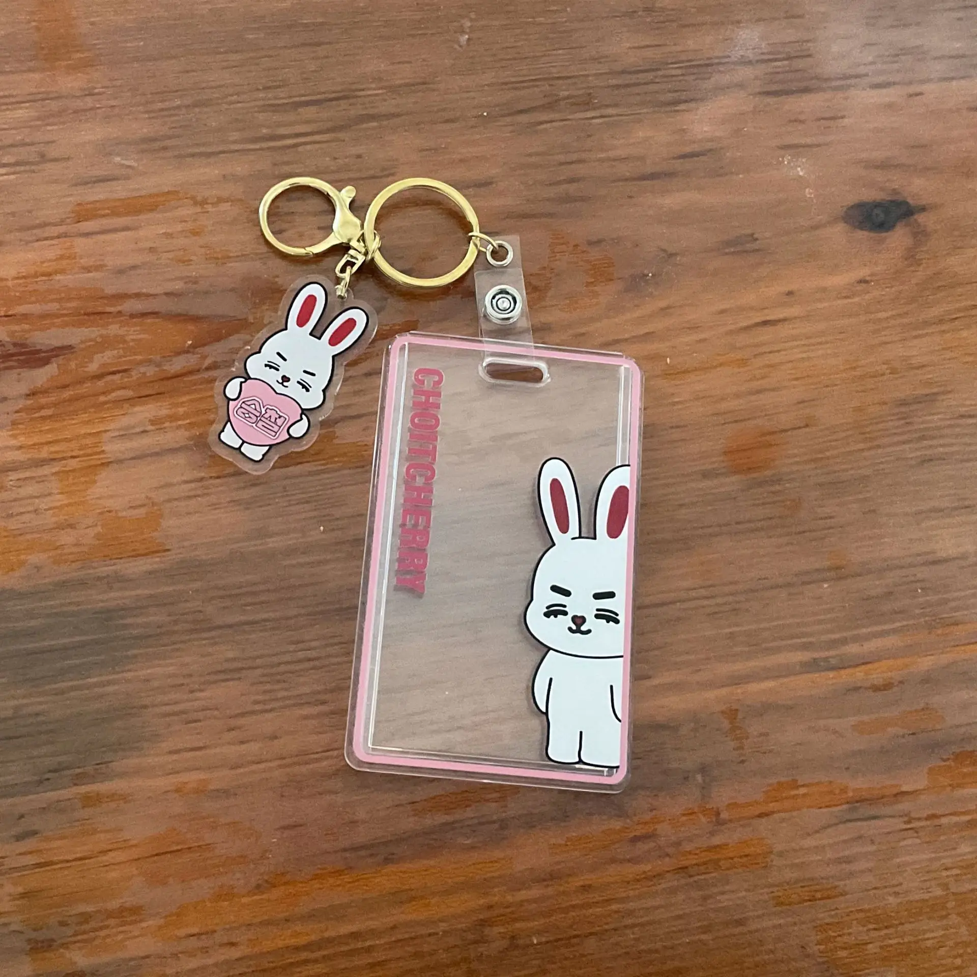 مجموعة بطاقات بطاقات KPOP الكورية للأولاد، مجموعة معرف الطالب اللطيفة، بطاقة وجبة الحافلة، لوحة الصدر، مجموعة واقية لبطاقة وجبة الطالب في المخزون