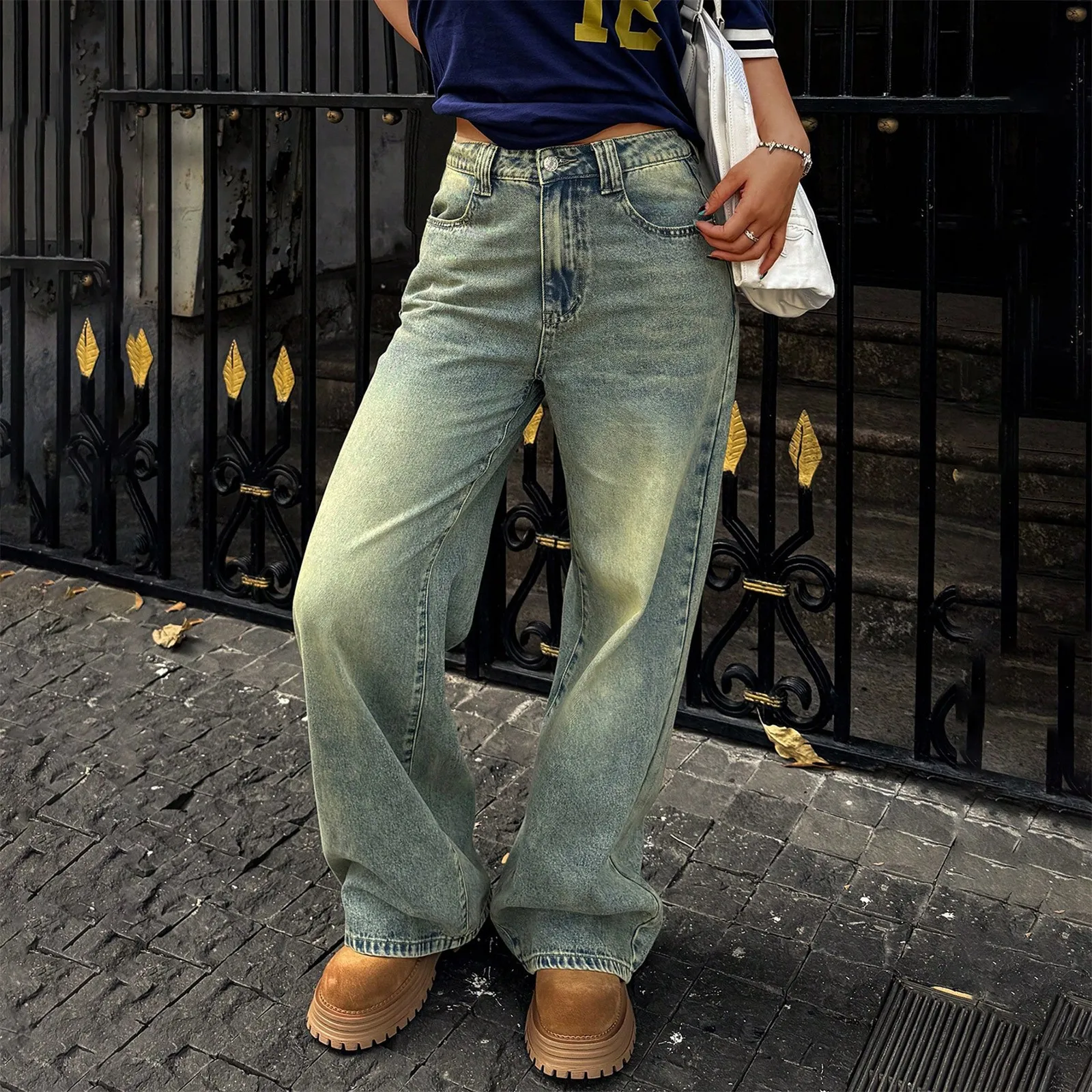 Women Stylish Straight Leg Jeans Loose Button Zipper Casual Street Style Denim Pants Fashion Retro Old Style Denim Trousers