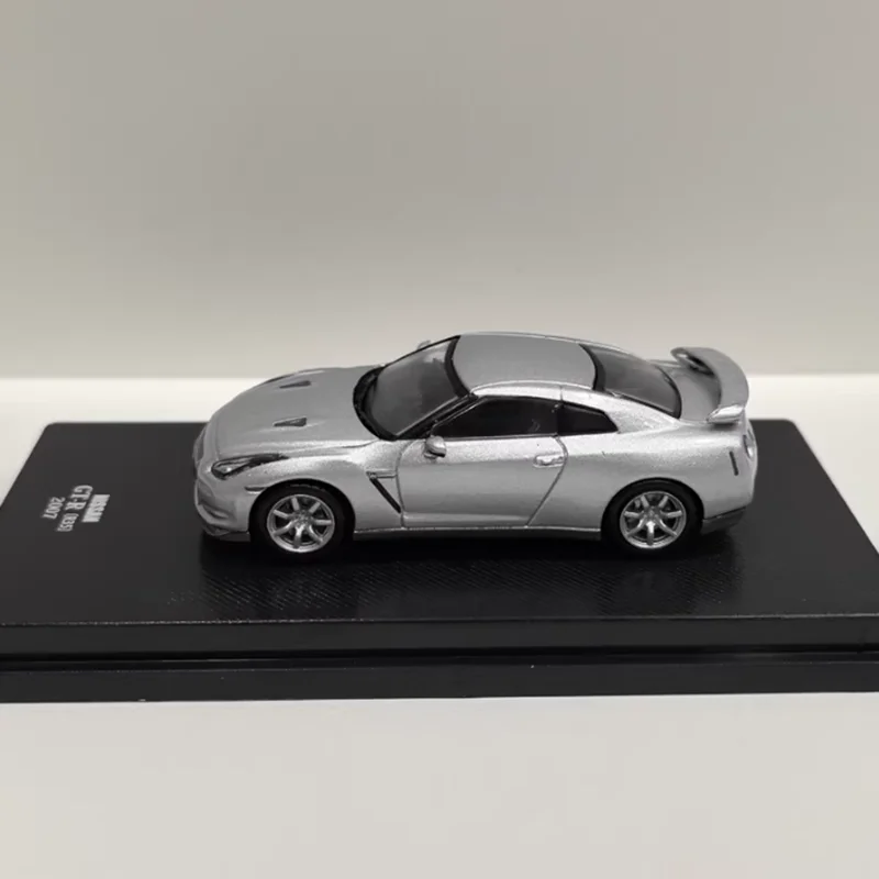 DEA 1/64 مقياس GT-R R35 2007 سبيكة محاكاة نموذج سيارة مجموعة ثابتة زينت عطلة اللعب هدية تذكارية #2